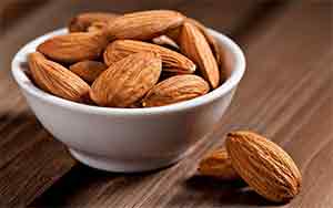 eating almonds in your diet can reduce the risk of heart disease